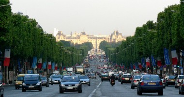 Destinații de vis Champs-Elysées, cea mai scumpă arteră comercială din Europa