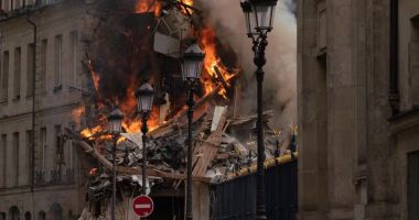 Stire din Actualitate : Explozie violentă de gaz în centrul Parisului. 9 persoane în stare gravă, iar 16 rănite ușor