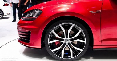 Salonul Auto de la Paris /  Volkswagen Golf VII GTI, imagini detaliate HD - 3