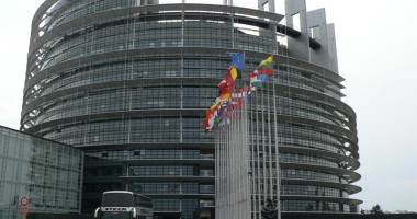 Stire din Actualitate : Franța nu acceptă mutarea sediului Parlamentului European de la Strasbourg