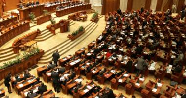 Stire din Politică-Administrație : Sesiune extraordinară pentru Codul fiscal