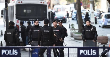 Stire din Actualitate : Parlamentul de la Ankara a prelungit cu trei luni starea de urgență