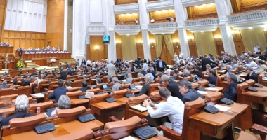 Stire din Politică-Administrație : Moțiunea PNL a picat. Guvernul Tudose rămâne în funcție