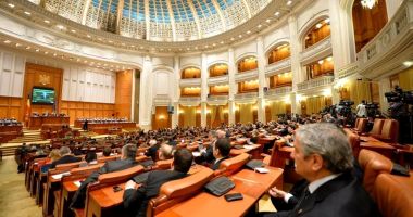 Stire din Politică-Administrație : Birourile permanente se reunesc pentru stabilirea calendarului dezbaterilor bugetului de stat pe 2024