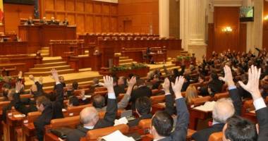 Stire din Politică-Administrație : Bugetul de stat pe 2015, constituțional