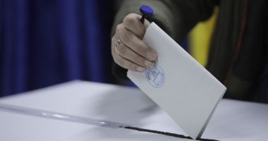 Românii din Marea Britanie, primii la votul prin corespondenţă