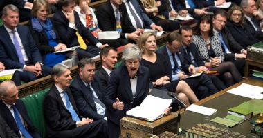 Stire din Actualitate : Parlamentarii britanici au respins din nou variante mai puțin dure ale retragerii din UE