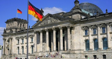 Stire din Actualitate : Parlamentul german a aprobat dubla cetățenie