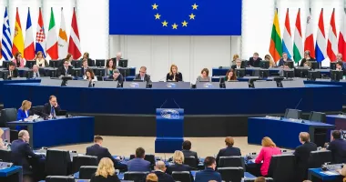 Stire din Actualitate : Parlamentul European reia lucrul la acordul comercial al UE cu SUA