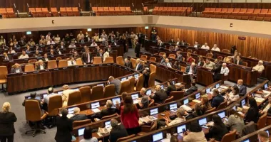 Parlamentul israelian s-a autodizolvat, urmează alegeri în octombrie