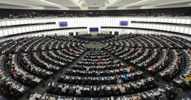 Stire din Actualitate : Parlamentul European  a adoptat o lege pentru reducerea emisiilor de CO2