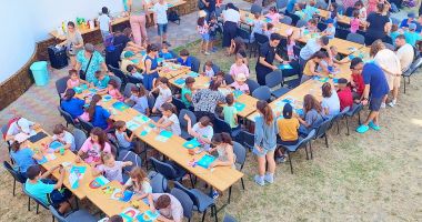 Stire din Cultură-Educație : A VIII-a ediție a școlii de vară organizate de Parohia ”Sfântul Vasile”, din Constanța