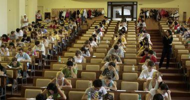 Stire din Economie : Parteneriat pentru pregătirea studenților în domeniul actuariatului