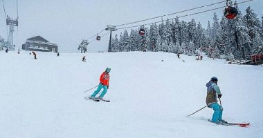 Veşti bune pentru iubitorii sporturilor de iarnă! S-a deschis o nouă pârtie, în Poiana Brașov