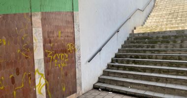 Pasajele groazei din Constanța, WC-uri publice și adăposturi pentru oamenii străzii - 10