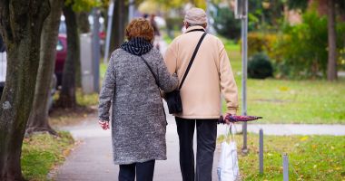 Stire din Sănătate : Un minim de 9.000 de pași pe zi țin la distanță bolile cardiovasculare