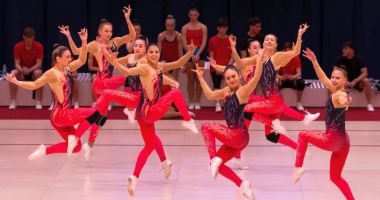 Stire din Sport : Pasiune fără limite! „Aerobicii” au făcut spectacol la „Bucharest Open Cup”