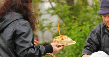 Afacerea Paștele Blajinilor: îmbulzeală, speculanți și sufletele… adormiților - 6