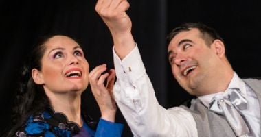 Paștele vine mai devreme la Teatrul de Stat și-l aduce pe Dorel Vișan