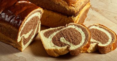 Stire din Economie : Patiserii estimează vânzări mari de cozonaci