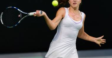 Stire din Sport : Tenis / Patricia Țig s-a calificat în semifinalele turneului WTA de la Baku