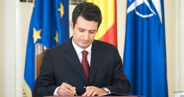 Stire din Politică-Administrație : "Nu avem laboratoare acreditate pentru analiza soluțiilor dezinfectante"
