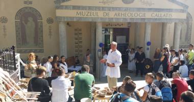 Stire din Cultură-Educație : Meșteșugurile antice,  dezvăluite la Muzeul "Callatis"