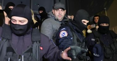Stire din Eveniment : Laura Vicol și patronul Nordis au fost lăsați liberi, după o noapte de arest