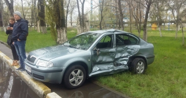 GALERIE FOTO/VIDEO - ACCIDENT RUTIER ÎN MAMAIA. DOI ȘOFERI AU FĂCUT PRĂPĂD! SUNT PERSOANE ÎNCARCERATE! - 6