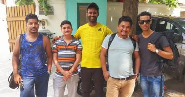 Stire din Sport : Patru profesori din Nepal vin la Constanța să învețe oină