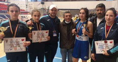 Stire din Sport : Patru medalii de aur pentru pugilistele de la CS Năvodari, la Cupa României