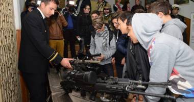Stire din Cultură-Educație : Patru decenii de învățământ marinăresc la Colegiul "Al. I. Cuza"