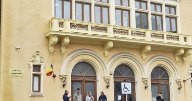 Stire din Eveniment : Patru judecători constănțeni au ieșit la pensie