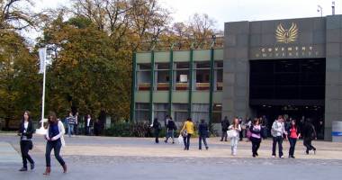 Stire din Cultură-Educație : Patru universități britanice recrutează studenți români
