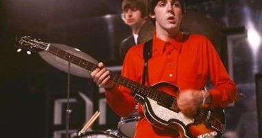 Stire din Actualitate : Paul McCartney a găsit chitara bas care i-a fost furată acum mai bine de 50 de ani