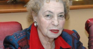 Stire din Eveniment : Avocata Paula Iacob a colaborat cu Securitatea
