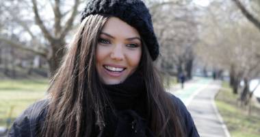 Stire din Cultură-Educație : Paula Seling concertează la Harlequin