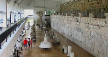 Stire din Eveniment : Paznicul Muzeului din Adamclisi,  găsit în comă
