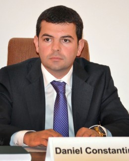 Stire din Politică-Administrație : Daniel Constantin de la Eforie: "PC nu va fuziona cu PLR, cu PSD sau cu partidul altcuiva"