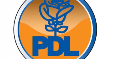 Stire din Politică-Administrație : Democrat-liberalii se întâlnesc, mâine, la Casa de Cultură
