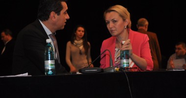 Stire din Politică-Administrație : Cu ce oameni vrea PDL Constanța să-l bată pe Mazăre