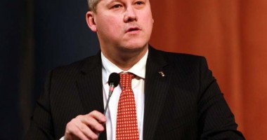 Stire din Politică-Administrație : Cătălin Predoiu vrea să fie președintele României. Constanța îl susține?