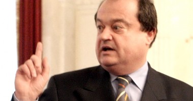 Stire din Politică-Administrație : PDL amenință cu greva parlamentară