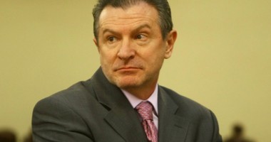 Stire din Politică-Administrație : Ungureanu, încolțit de PDL. Berceanu: "Ce e MRU? Mai nimic"