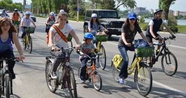 Stire din Cultură-Educație : Sâmbătă,  pedalăm în familie prin Constanța