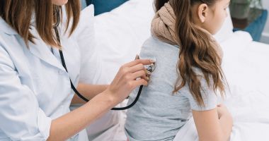 Stire din Social : Cazurile de infecţii respiratorii, în creștere, în perioada 9 - 15 decembrie