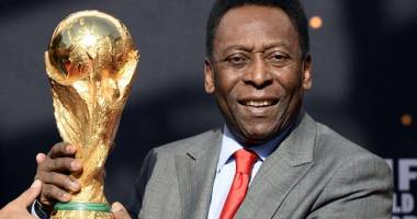 Pele își scoate la licitație amintirile