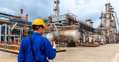 Stire din Economie : Producție record de JET în rafinăria Petromidia pentru semestrul I