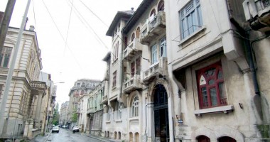 Stire din Economie : Clădirile vechi din zona peninsulară a Constanței pot fi reabilitate cu ajutor de stat