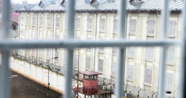 Stire din Eveniment : Protecția personalului din închisori, o glumă sinistră? "Cerem demiterea conducerii Penitenciarului Poarta Albă"